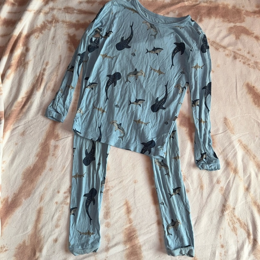 Kyte baby 4t shark pjs